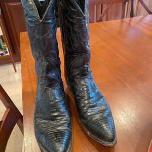 Men’s Justin Cowboy Boots